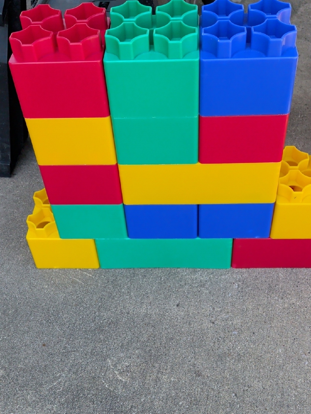 Colorful Building Block Set - Multicolor Stackable Kids Toy - Picture 2 of 4